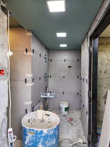 שיפוץ מקלחת ושירותים לפני 2